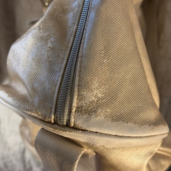 Michael Kors Metallic Gold ‘Glam in the Go’ Duffle Bag 💫 - Picture 3 of 4